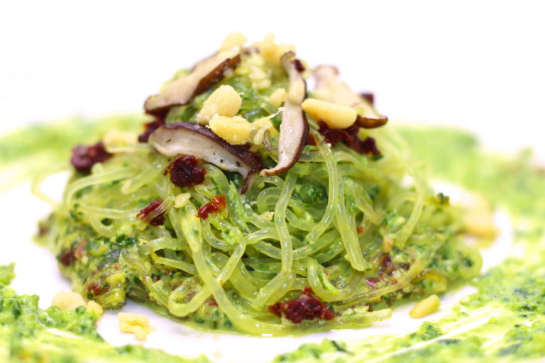 Kelp Noodles with Spinach Basil Vegan Pesto True Forage